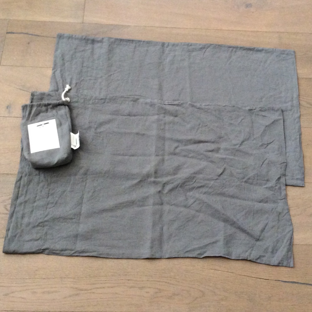 Standard 100% Washed Linen Solid Pillowcase Set Dark Gray - Casaluna - Picture 4 of 9